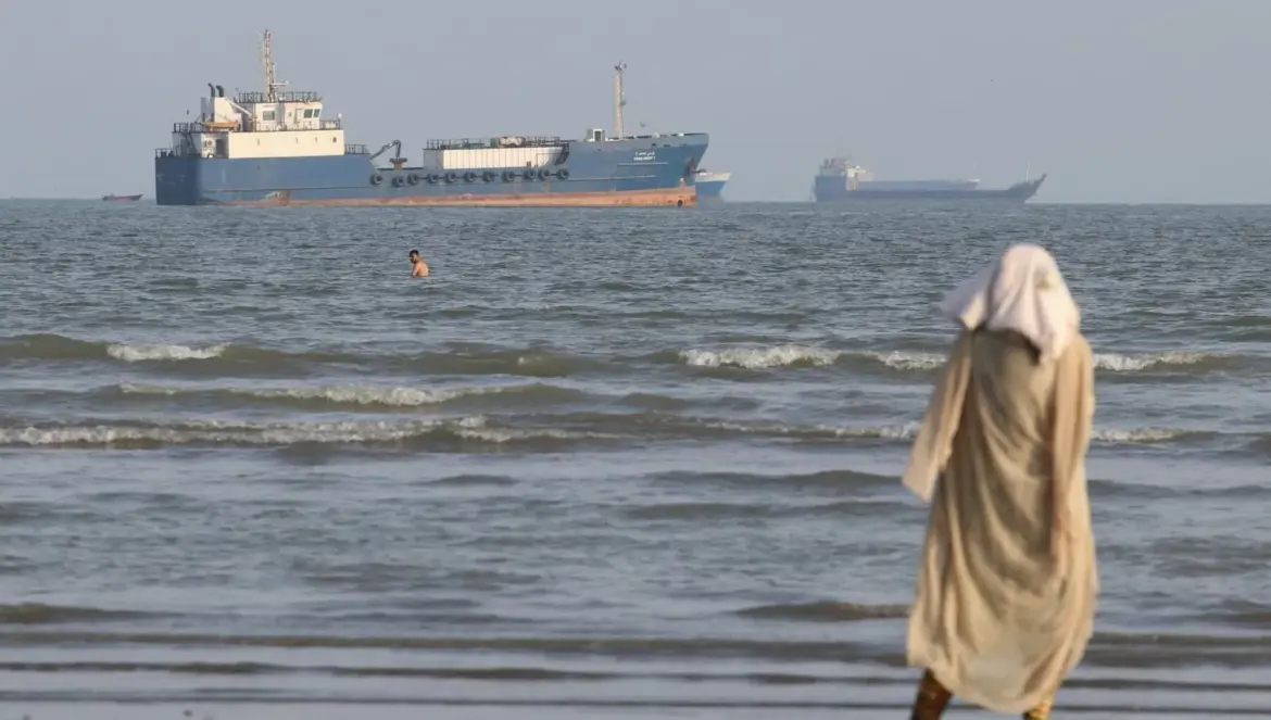 Global Energy Markets Shudder as Geopolitical Chaos Drives Crude Toward Triple Digits